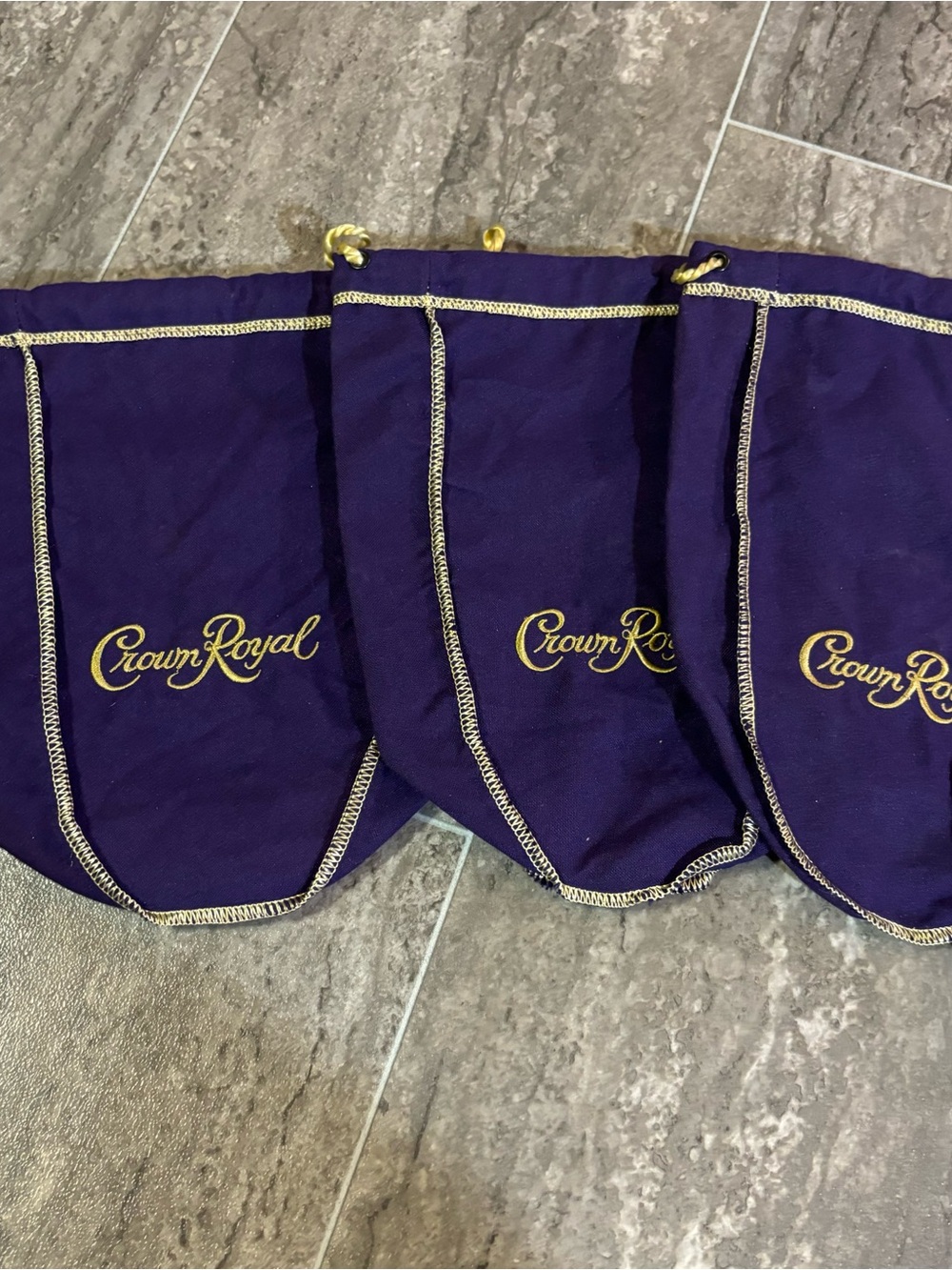 Lot 14 Crown Royal Purple Drawstring Whisky Bags 750ml Gold Logo Craft Gift - Picture 5 of 7